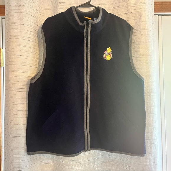 Vintage Woman’s Disney Pooh Vest 22w/24w - Picture 1 of 4
